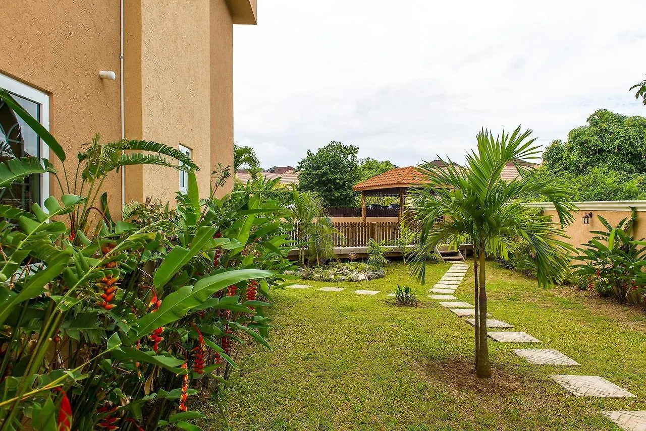 Us Embassy Luxury Apartment 24/7 Security Enfield