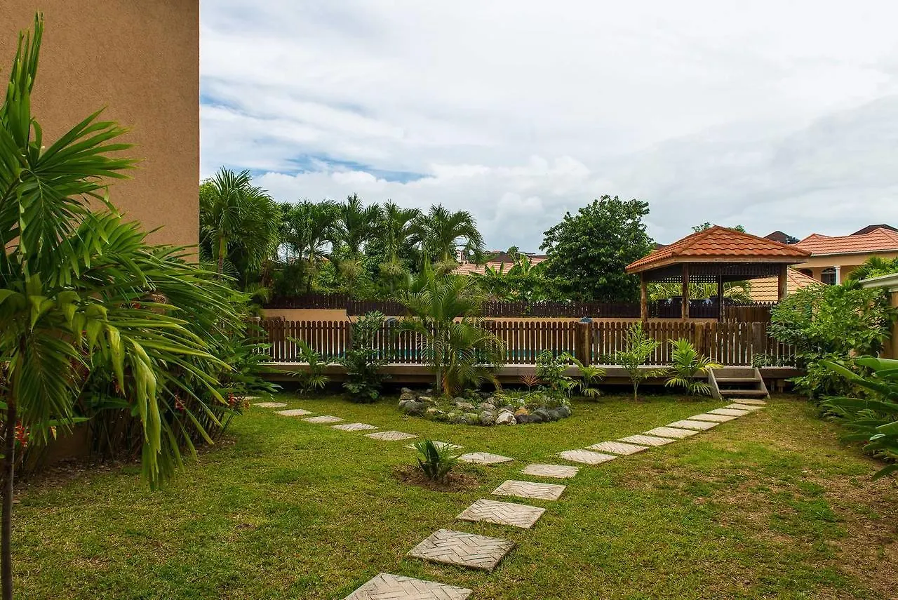 Us Embassy Luxury Apartment 24/7 Security Enfield 0*,  Jamaica